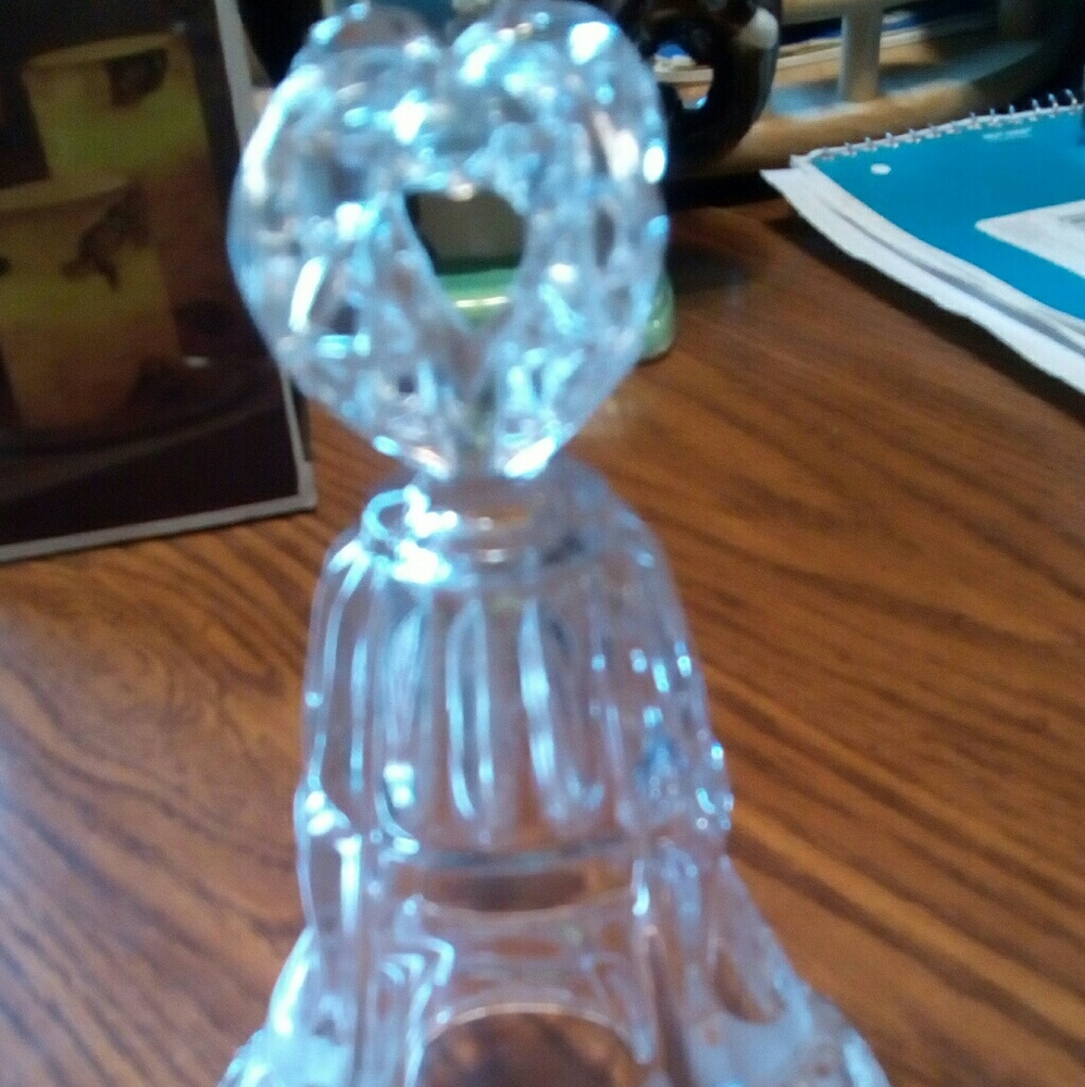 Lead crystal bell